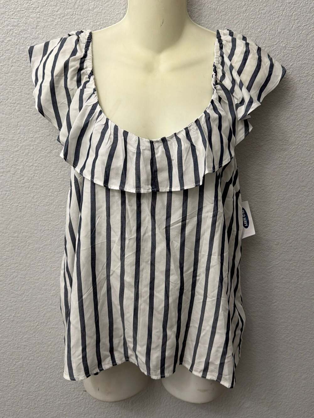 NWT Old Navy Women's Striped Ruffle Short Sleeve Shirt.